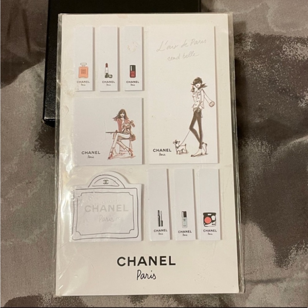 CHANEL Post It Notes  NEW In package 9 notepads, with different designs on each